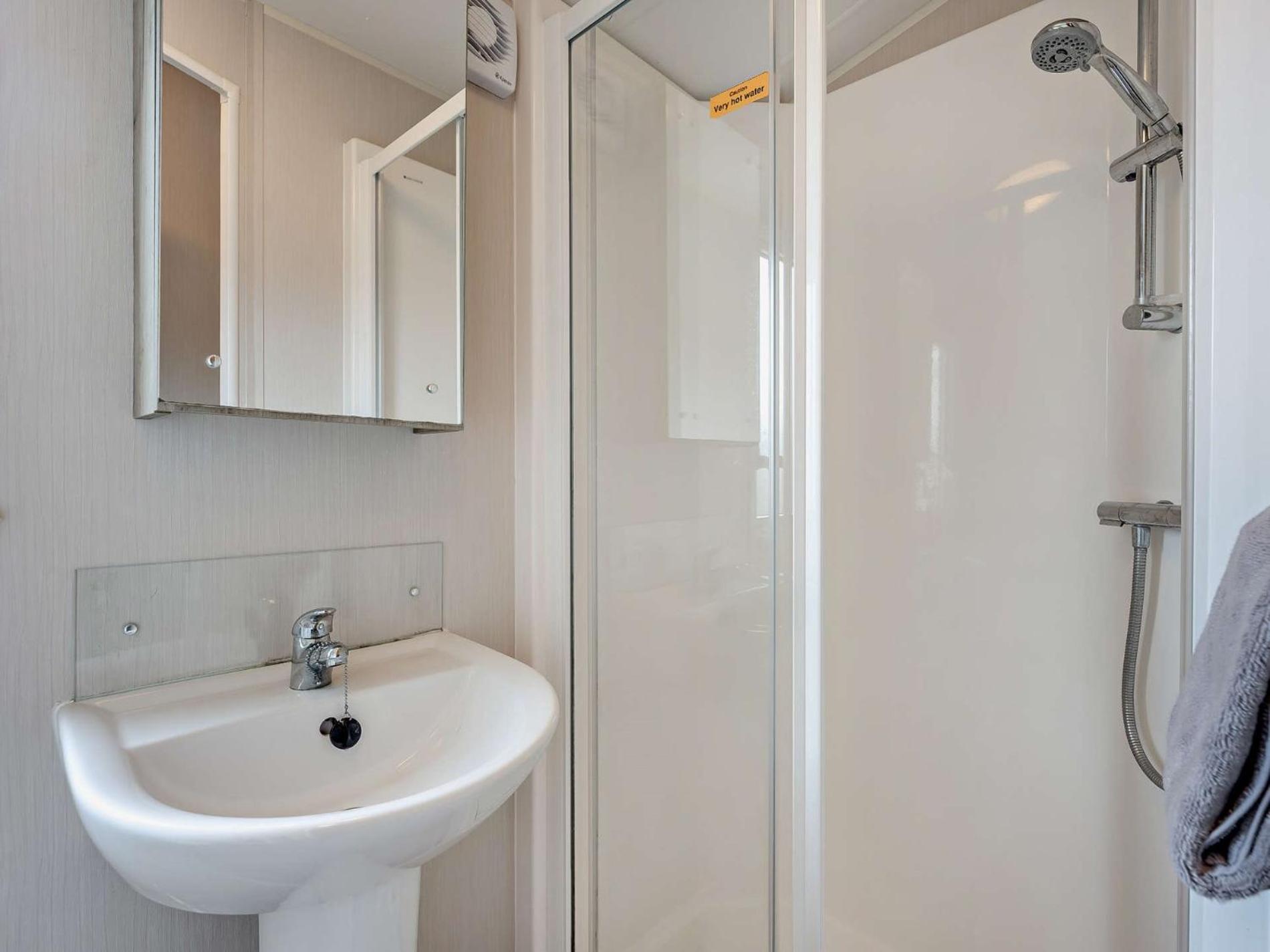 3 Bed In Ventnor 94278 Villa Rookley ภายนอก รูปภาพ