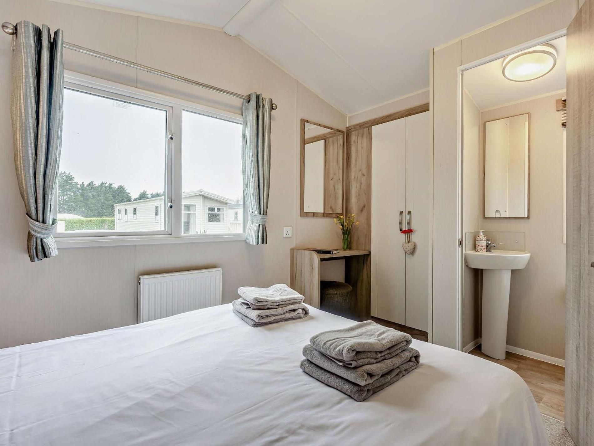 3 Bed In Ventnor 94278 Villa Rookley ภายนอก รูปภาพ